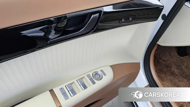 Hyundai Grandeur Hybrid (GN7) id 4847524 из Кореи 30