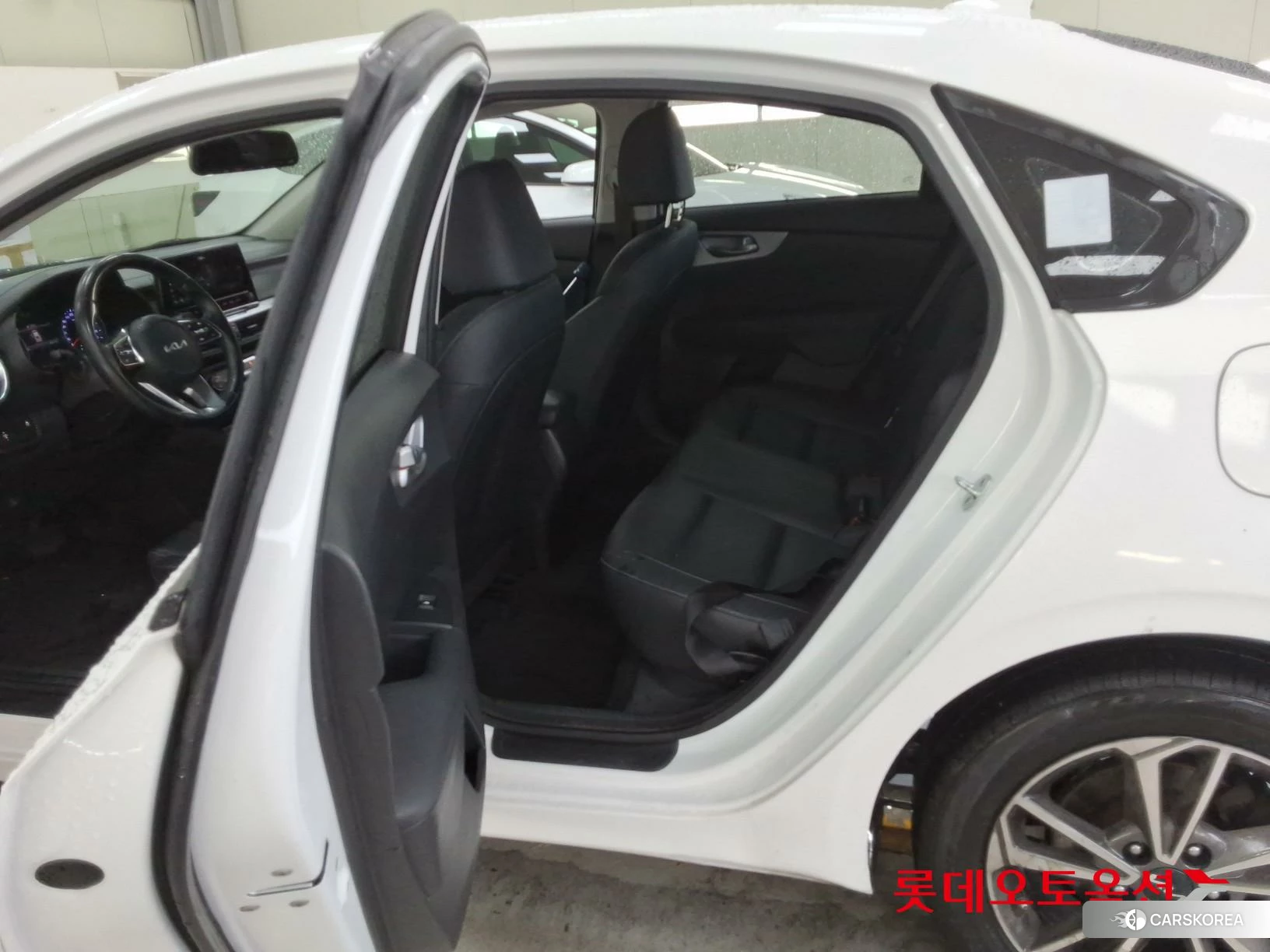 Kia K3 id 4352392 из Кореи 30