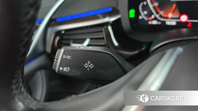 BMW 5 Series (G30) id 4930058 из Кореи 30