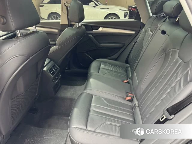 Audi Q5L Sportback id 4261588 из Китая 30