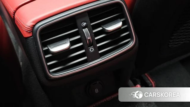 Genesis The New G70 id 4740762 из Кореи 30