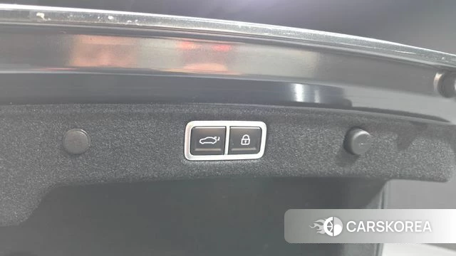 Hyundai Grandeur (GN7) id 4413905 из Кореи 30