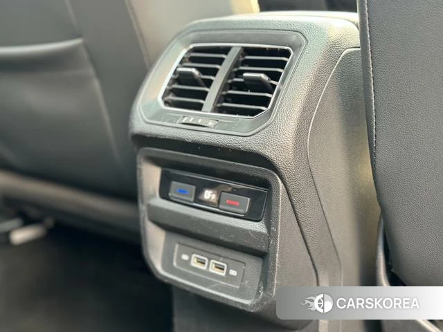 Volkswagen Tiguan L id 4208867 из Китая 30