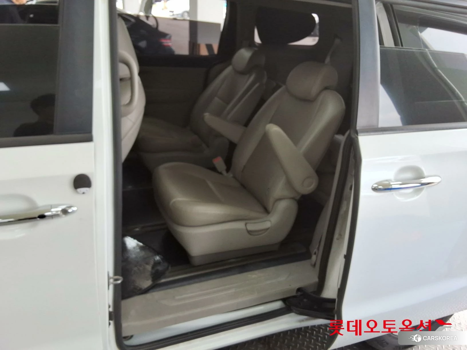 Kia Carnival id 4289633 из Кореи 30