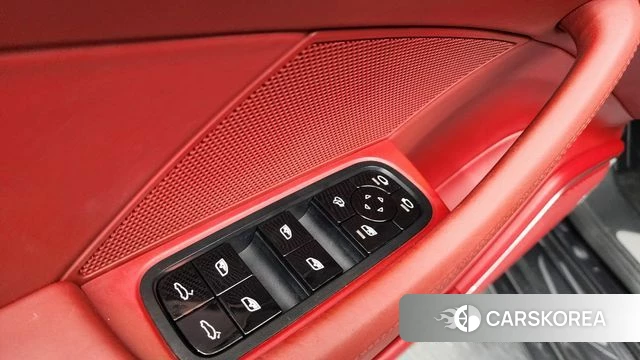 Porsche Panamera (971) id 4626223 из Кореи 30