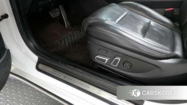 Hyundai Grandeur IG id 4331749 из Кореи 30