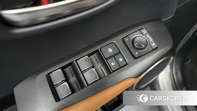 Lexus NX300h id 4377713 из Кореи 30