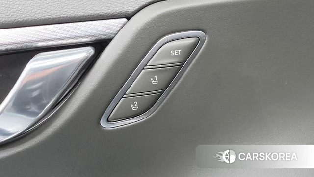 Hyundai The New Grandeur IG id 4657937 из Кореи 30