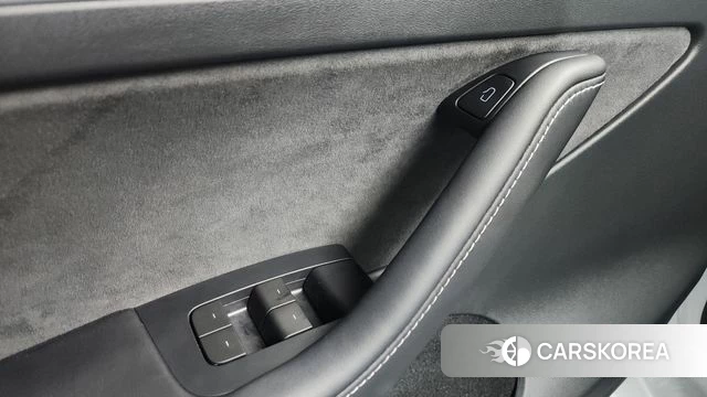 Tesla Model Y id 4640355 из Кореи 30