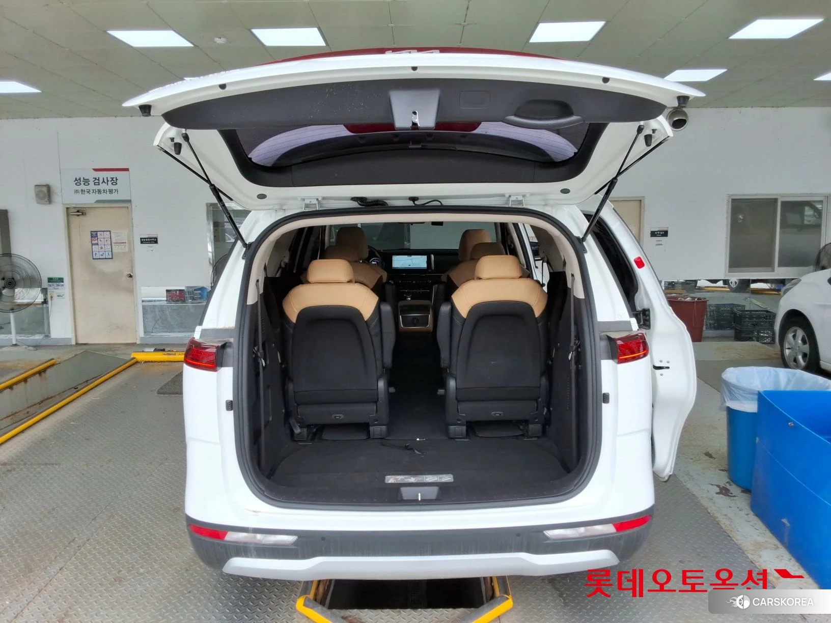 Kia Carnival id 4498451 из Кореи 30