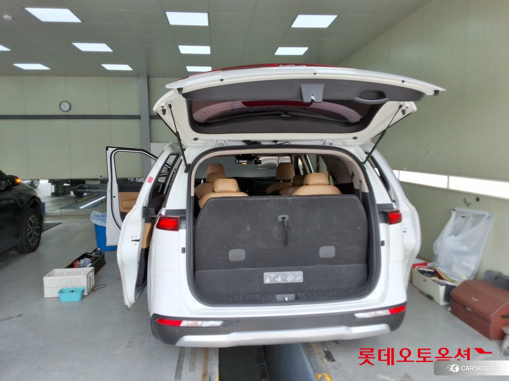 Kia Carnival id 3888419 из Кореи 30