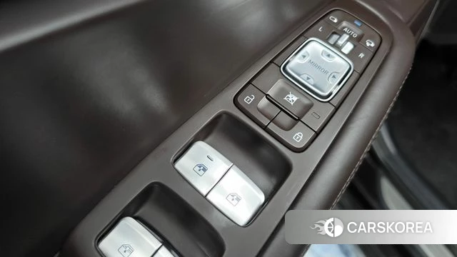 Genesis G90 id 4836910 из Кореи 30
