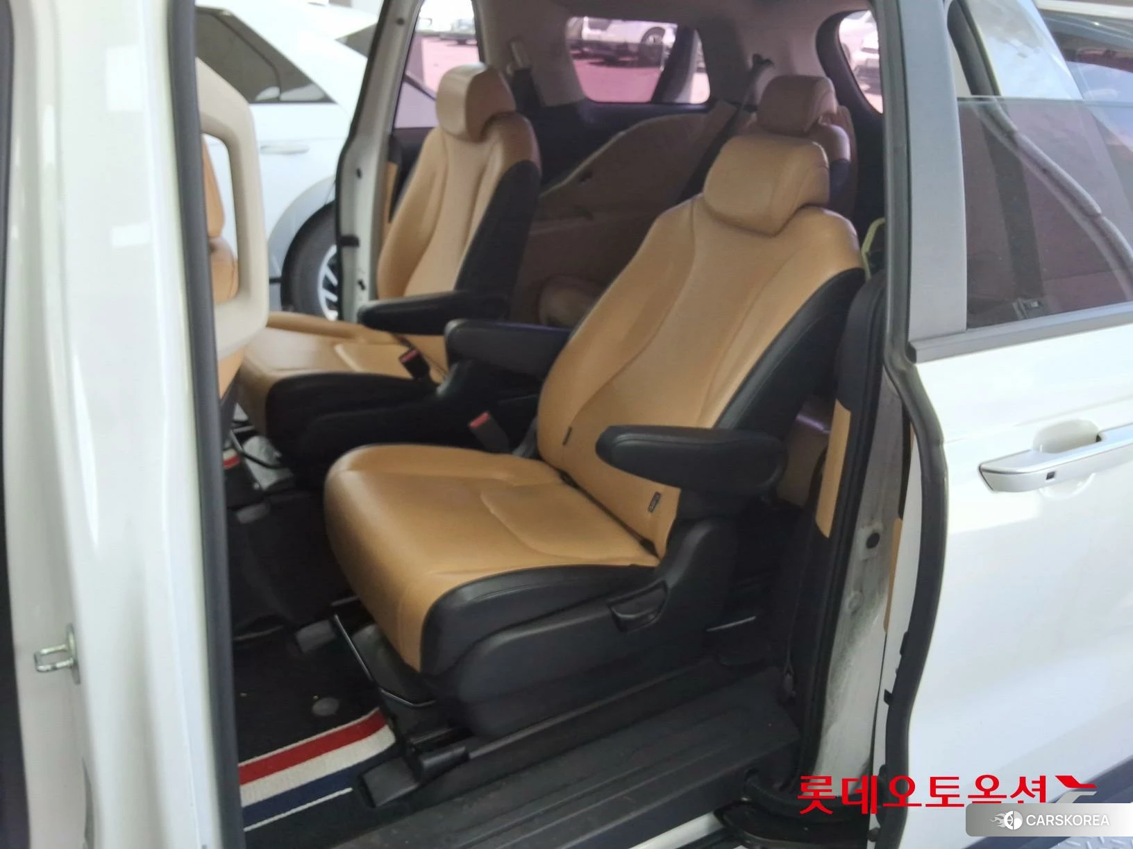 Kia Carnival id 4296905 из Кореи 30