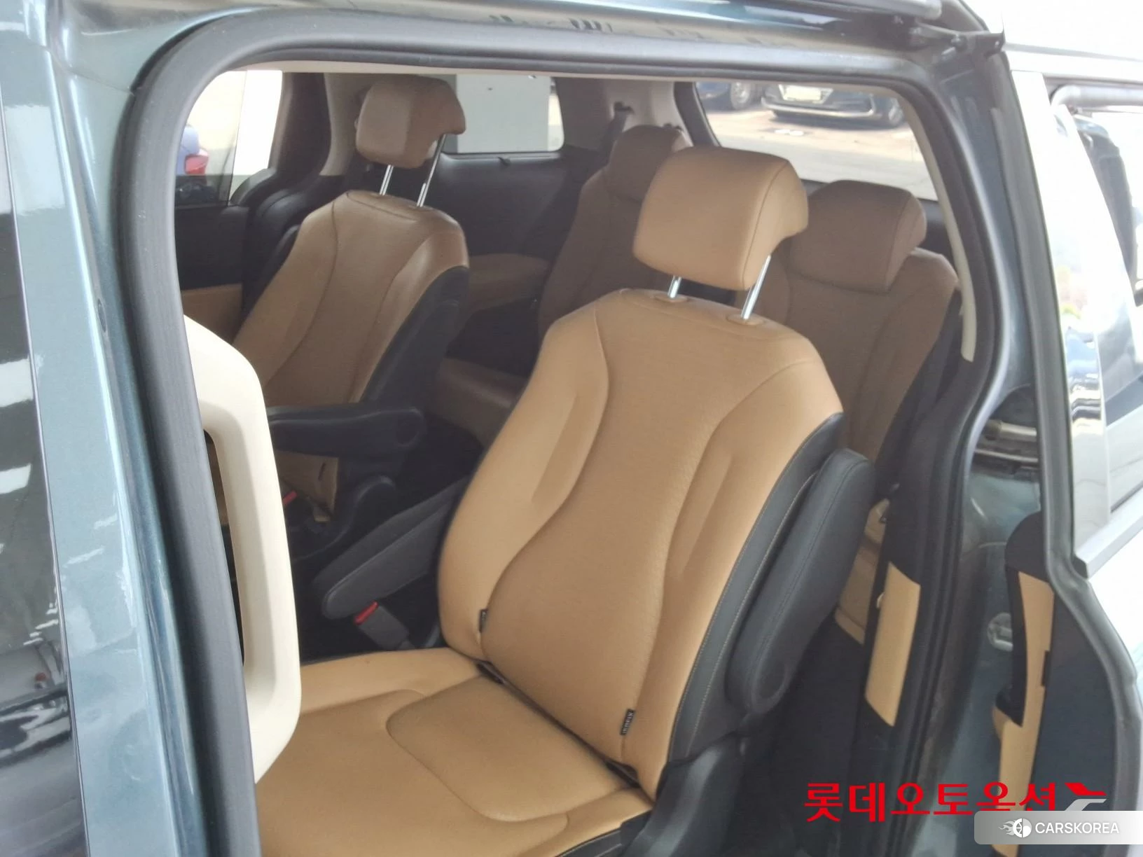 Kia Carnival id 3888400 из Кореи 30