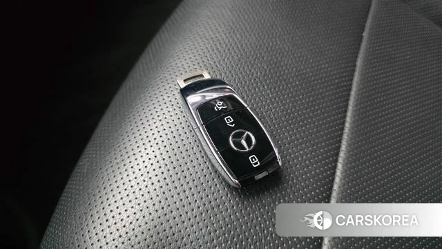 Mercedes-Benz E-Class W213 id 4735873 из Кореи 30