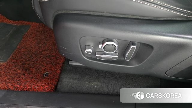 Land Rover Range Rover Velar id 4446892 из Кореи 30