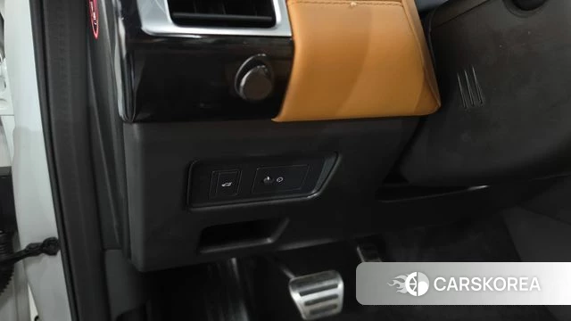 Land Rover Discovery 5 id 4764852 из Кореи 30