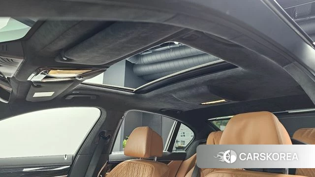 BMW 7 Series (G11) id 4930088 из Кореи 30