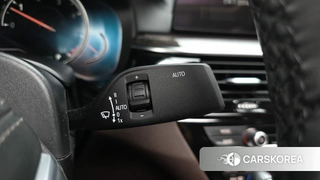 BMW 5 Series (G30) id 4587210 из Кореи 30