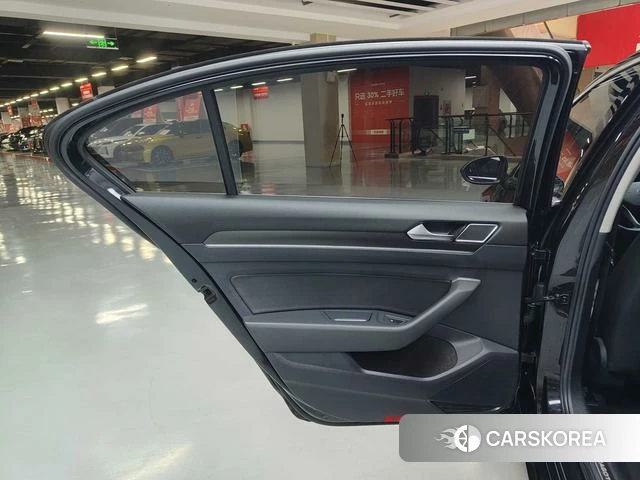 Volkswagen Magotan id 4290499 из Китая 30