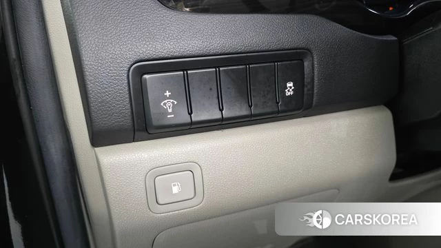 Kia The New Carnival id 4746842 из Кореи 30