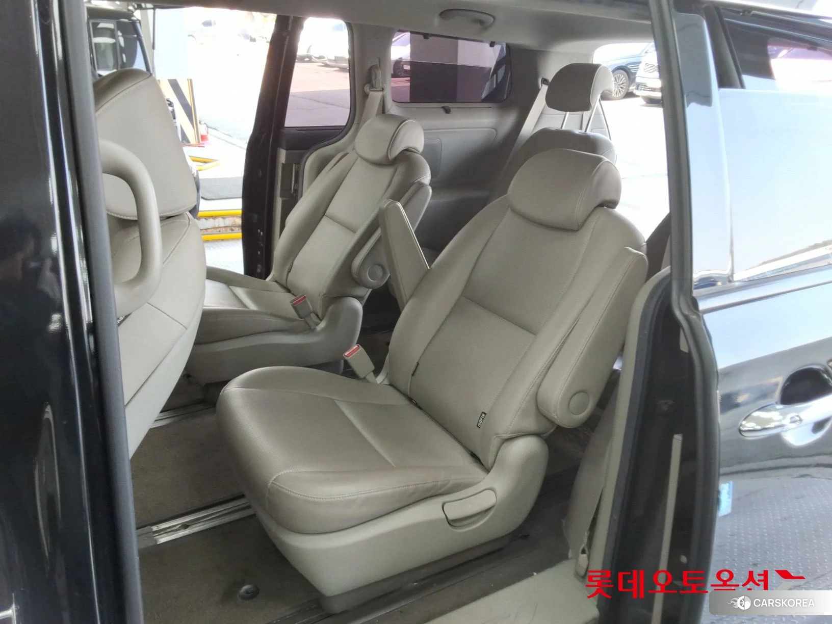 Kia Carnival id 3882130 из Кореи 30