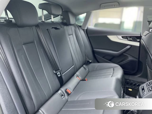 Audi A5 id 3810634 из Китая 30