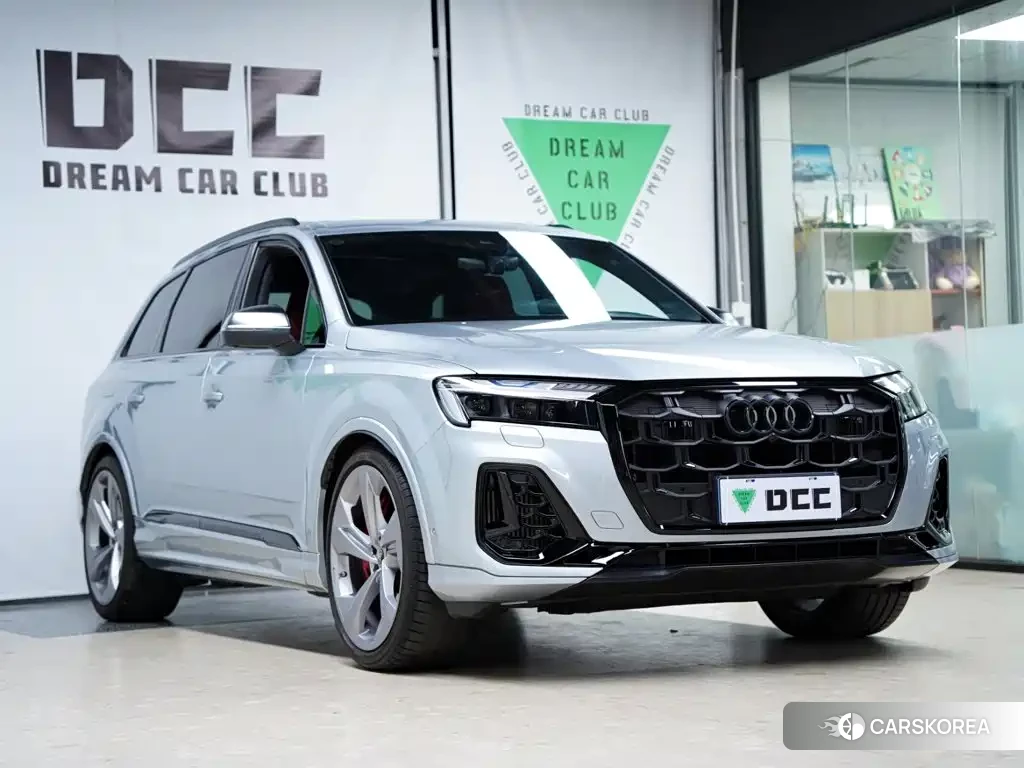 Audi SQ7 id 4601742 из Китая 30