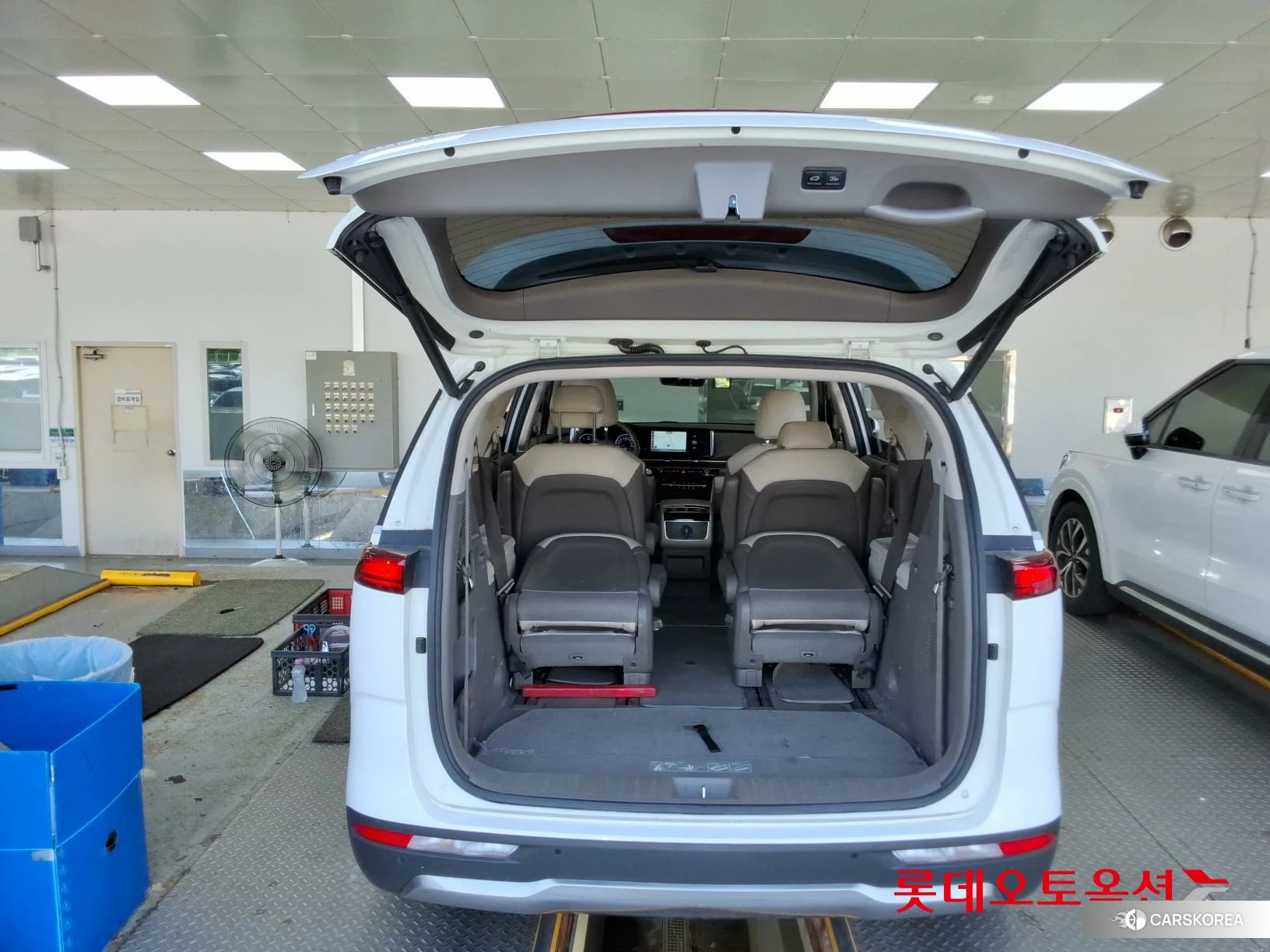 Kia Carnival id 4674159 из Кореи 30