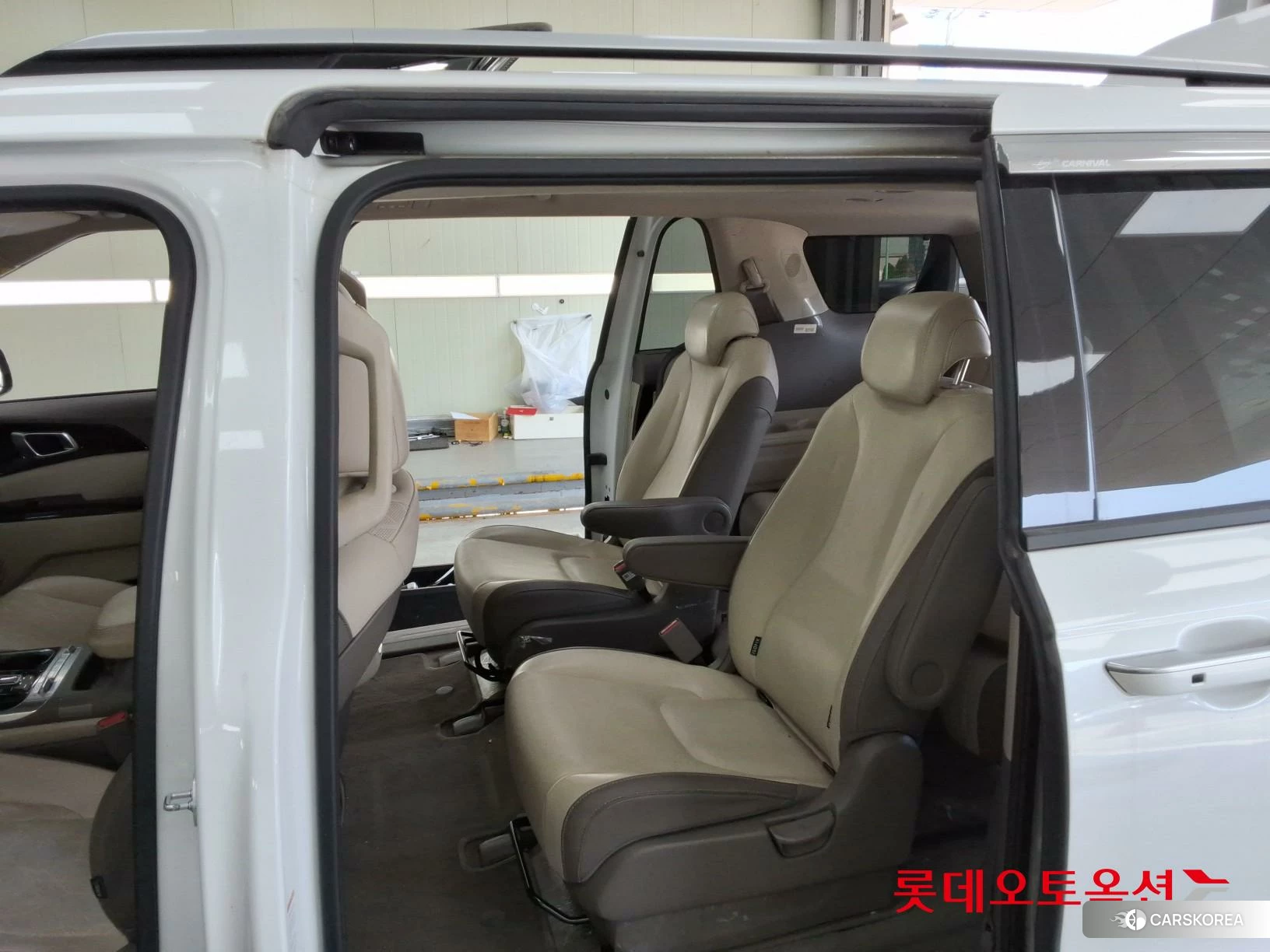 Kia Carnival id 3882082 из Кореи 30