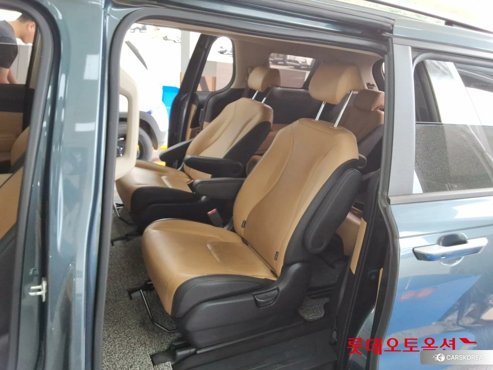 Kia Carnival id 4312628 из Кореи 30