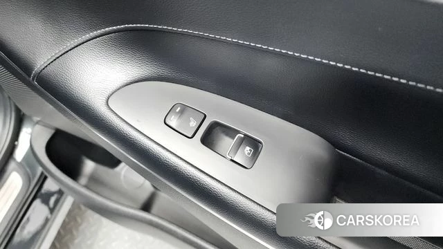 Hyundai The New Grandeur IG id 4383916 из Кореи 30