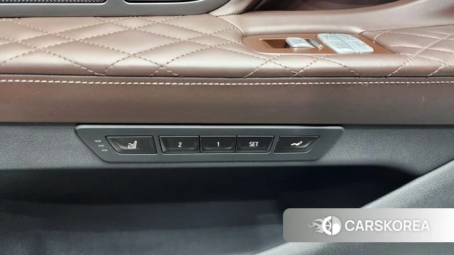 BMW 7 Series (G11) id 4595458 из Кореи 30