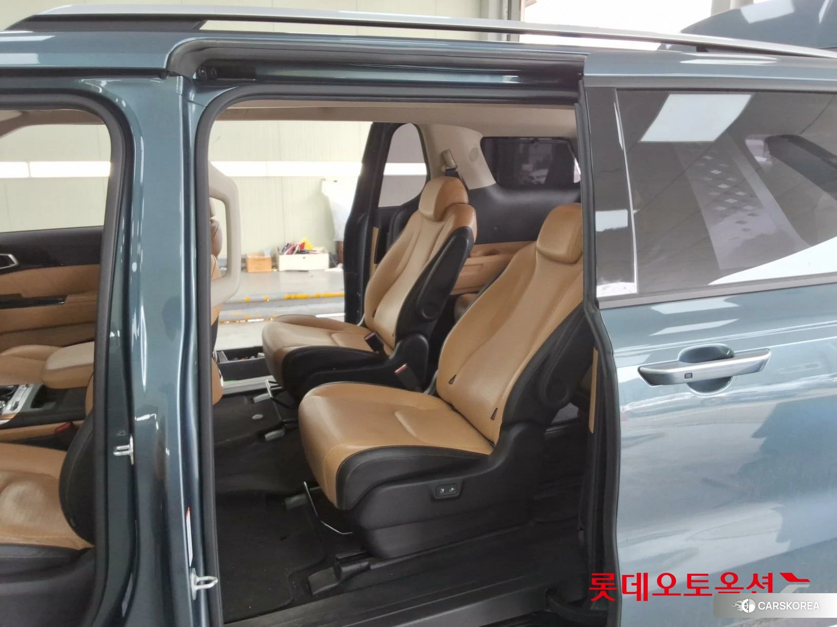 Kia Carnival id 3888379 из Кореи 30