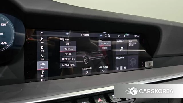 Porsche 911(992) id 4637265 из Кореи 30