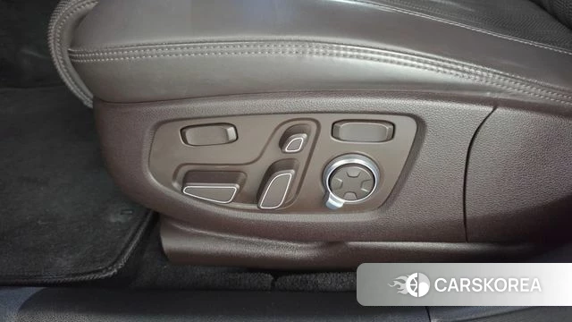 Genesis G90 id 4872992 из Кореи 30