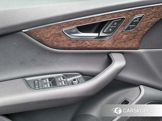 Audi Q7 id 4314591 из Китая 30