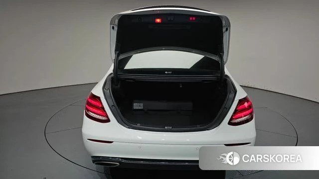 Mercedes-Benz E-Class W213 id 4882341 из Кореи 30