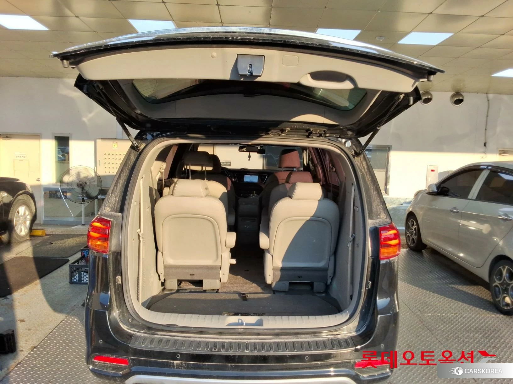 Kia Carnival id 4674183 из Кореи 30