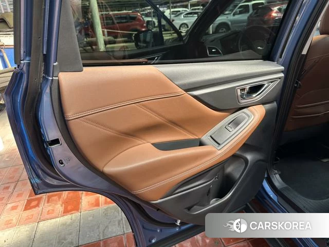 Subaru FORESTER Forester id 4207555 из Китая 30