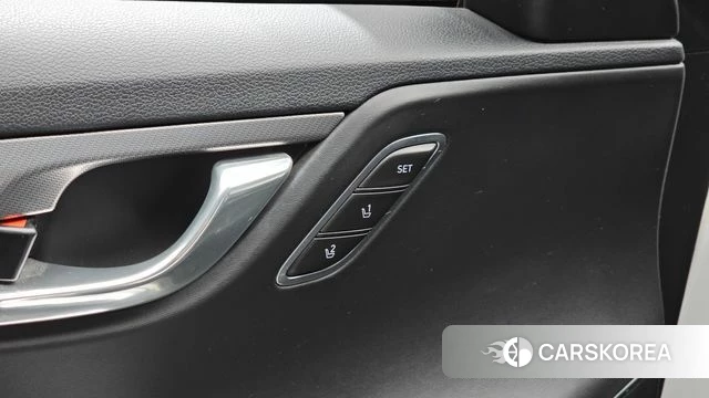 Hyundai The New Grandeur IG id 4458691 из Кореи 30