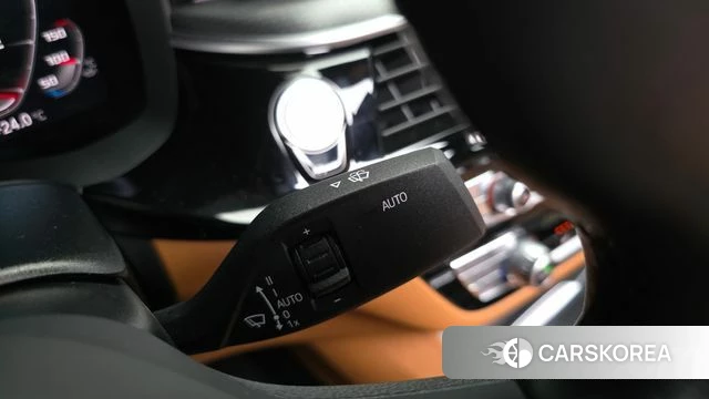 BMW 5 Series (G30) id 4792969 из Кореи 30