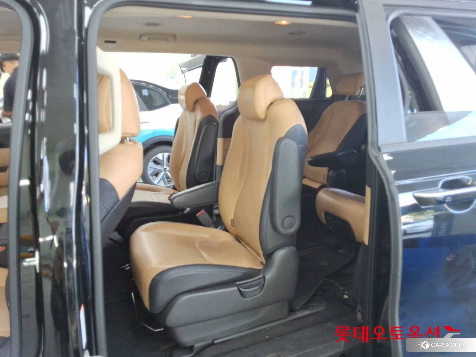 Kia Carnival id 4674179 из Кореи 30