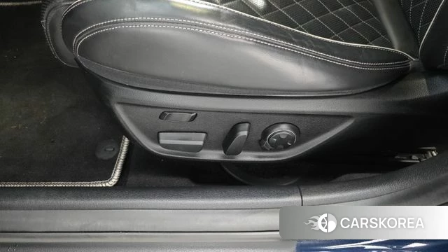 Genesis G70 id 4742351 из Кореи 30