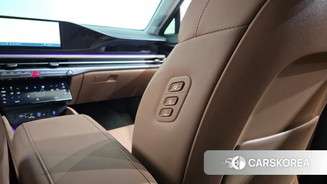 Hyundai Grandeur (GN7) id 4560992 из Кореи 30