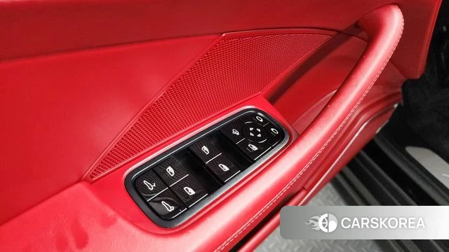 Porsche Panamera (971) id 4434157 из Кореи 30