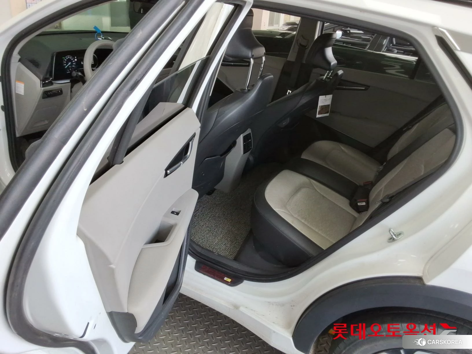 Kia Niro EV id 3881987 из Кореи 30