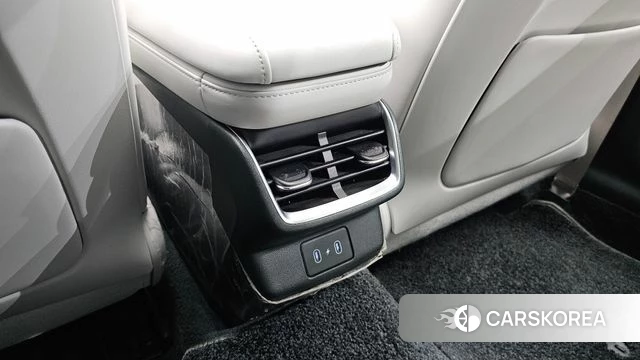 Hyundai Grandeur Hybrid (GN7) id 4687439 из Кореи 30
