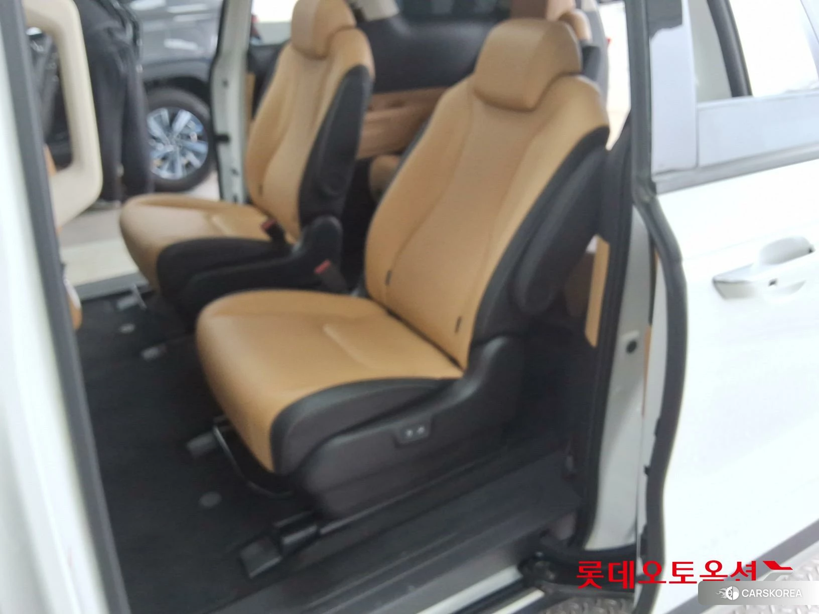 Kia Carnival id 3875767 из Кореи 30