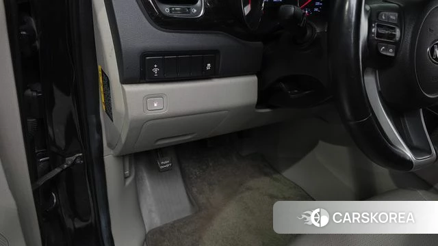 Kia The New Carnival id 4525907 из Кореи 30